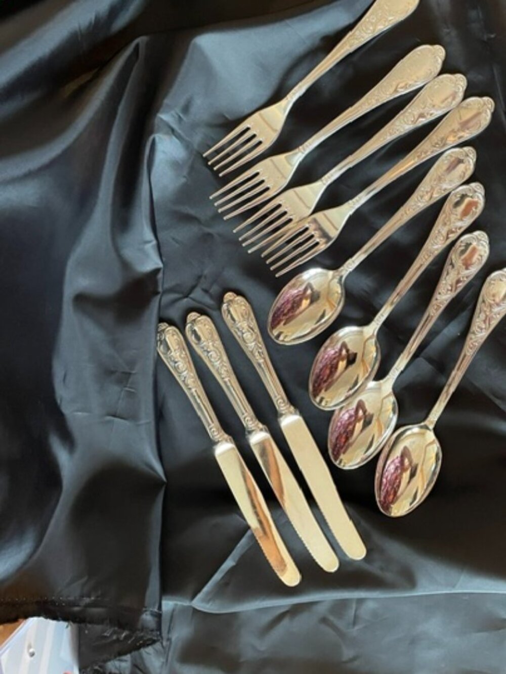 Silverplated Flatware VTG 3 knives 4 spoons 4 forks stmpd Italy (rsd 800 bck )